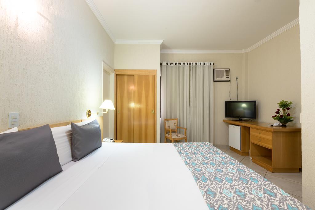 Hotel Guarany Águas de Lindóia Buitenkant foto